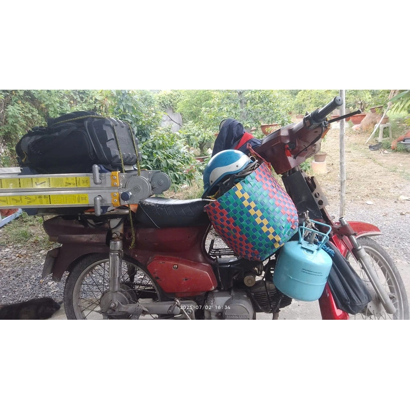 Xe cub màu đỏ hãng honda 498435