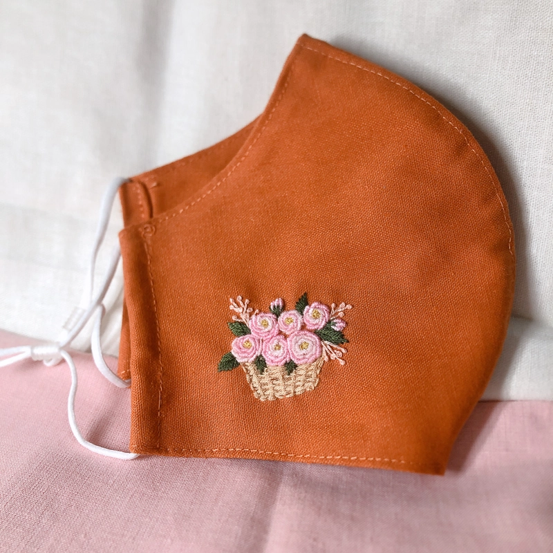 Khẩu trang vải linen thêu tay 476163