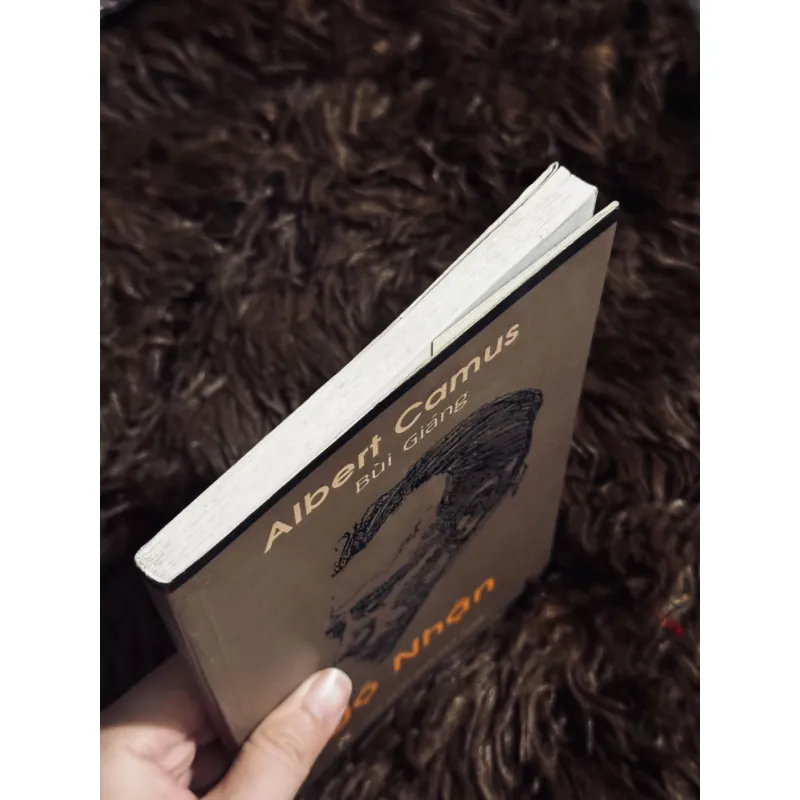 Ngộ nhận - Albert Camus 932487