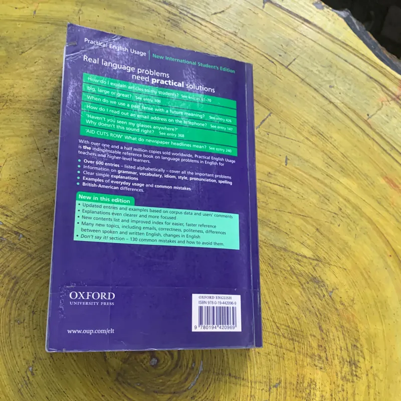 A PRACTICAL ENGLISH USAGE - MICHAEL SWAN 737245