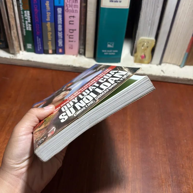 II Sách Kỹ Năng: Quy Luật Của Sự Nổi Loạn - CHRISTINE COMAFORD, LYNCH - 2008 927331