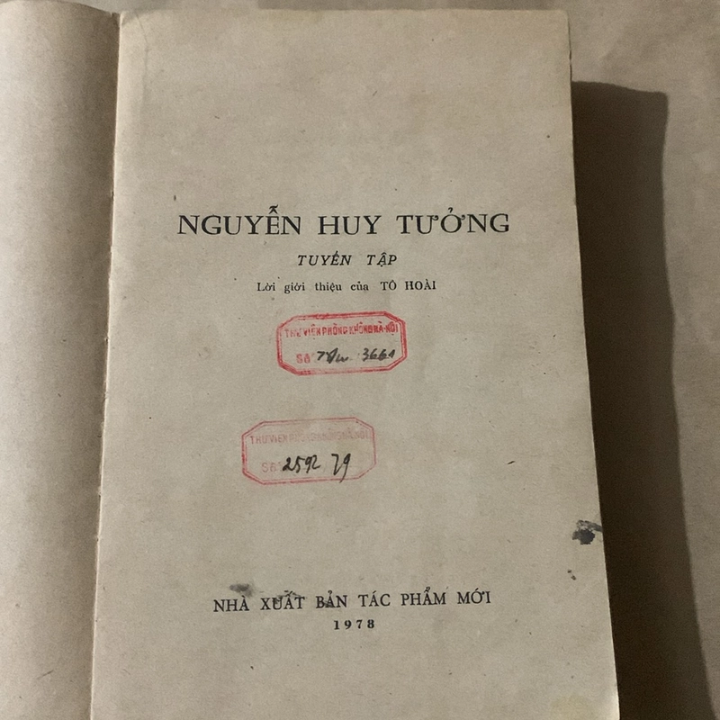 Tuyển tập Nguyễn Huy Tưởng, in năm 1968 357173