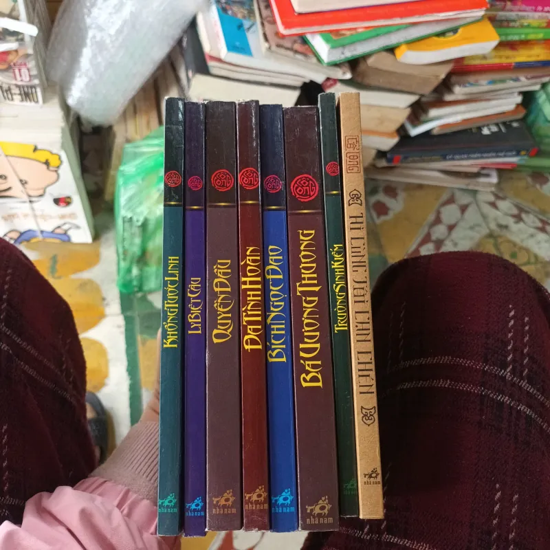 Thất Chủng Vũ Khí(7 tập)+ Ai Cùng Tôi Cạn Chén Của Cổ Long 749531