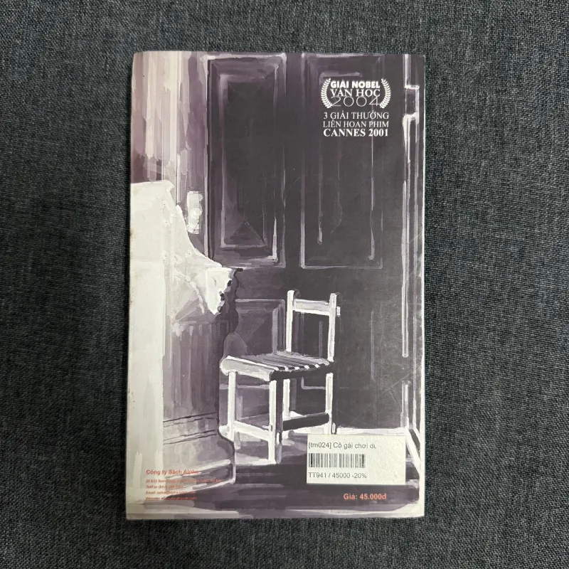 Cô gái chơi dương cầm - Elfriede Jelinek 799029