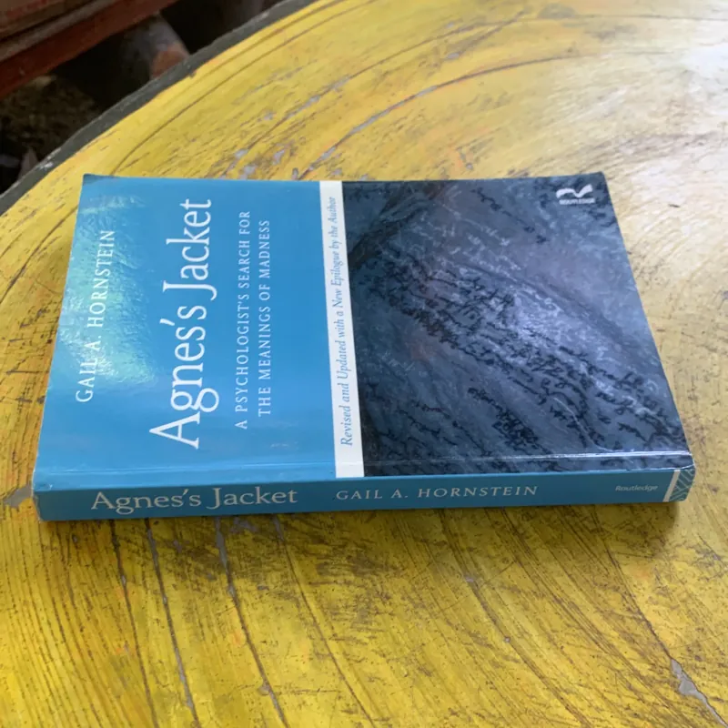 AGNNES’S JACKET - GAIL A. HORNSTEIN 937389