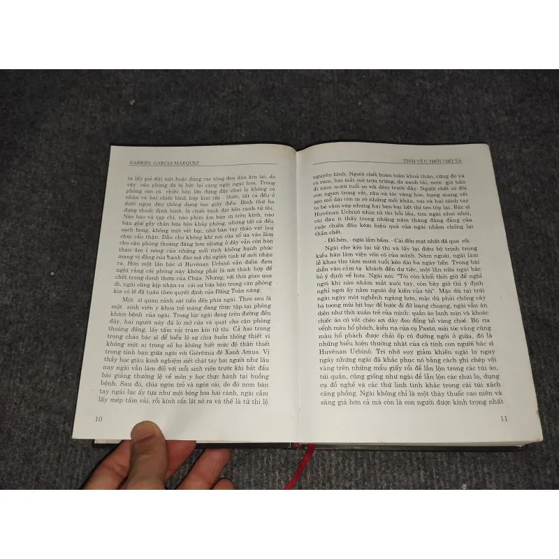 TÌNH YÊU THỜI THỔ TẢ - GABRIEL GARCIA MÁRQUEZ 991092
