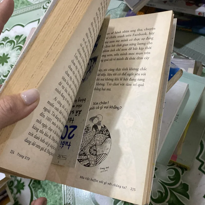 Tuổi 20 tôi đã sống như một bông hoa dại  781388