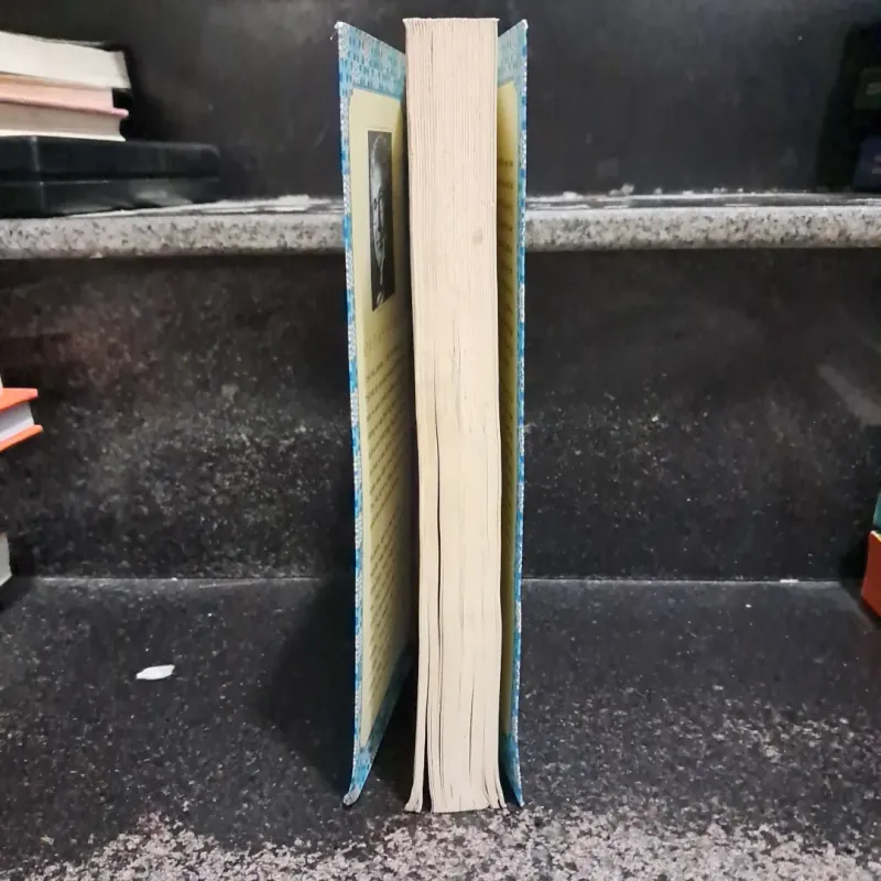 Bảo tàng ngây thơ 1006807