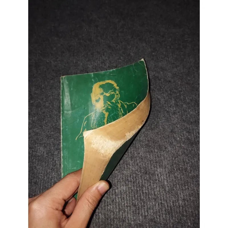 LEV TOLSTOY: ĐẠI VĂN HÀO NGA 957446