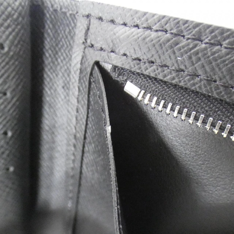 Ví Louis Vuitton Taiga Portefeuille Amerigo M62045 621857