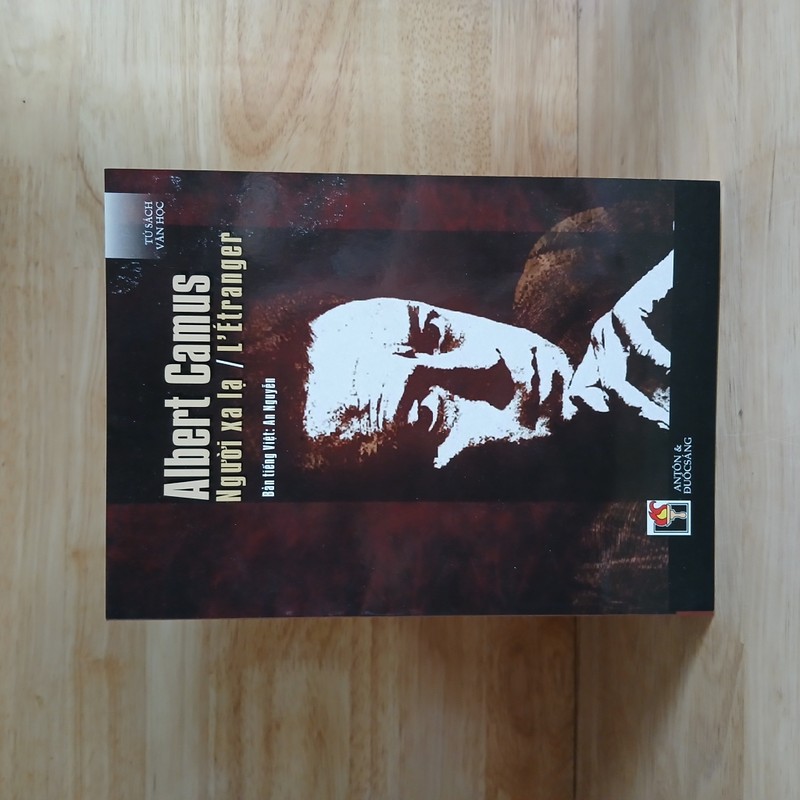 Nhà Văn – Triết Gia Albert Camus & Người Xa Lạ / L’Étranger 190435