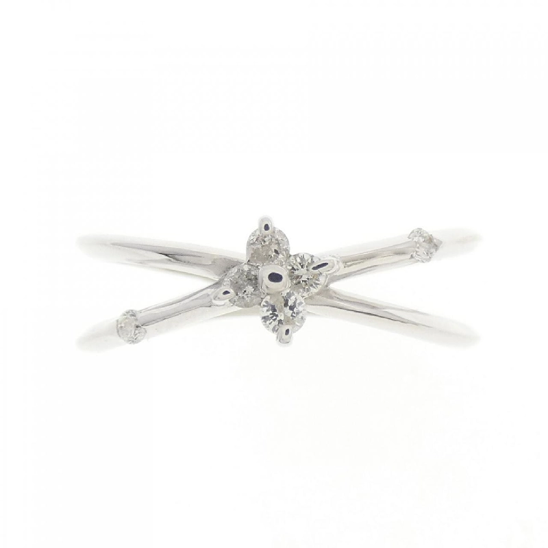 Nhẫn kim cương hoa K18WG 0.10CT 672019