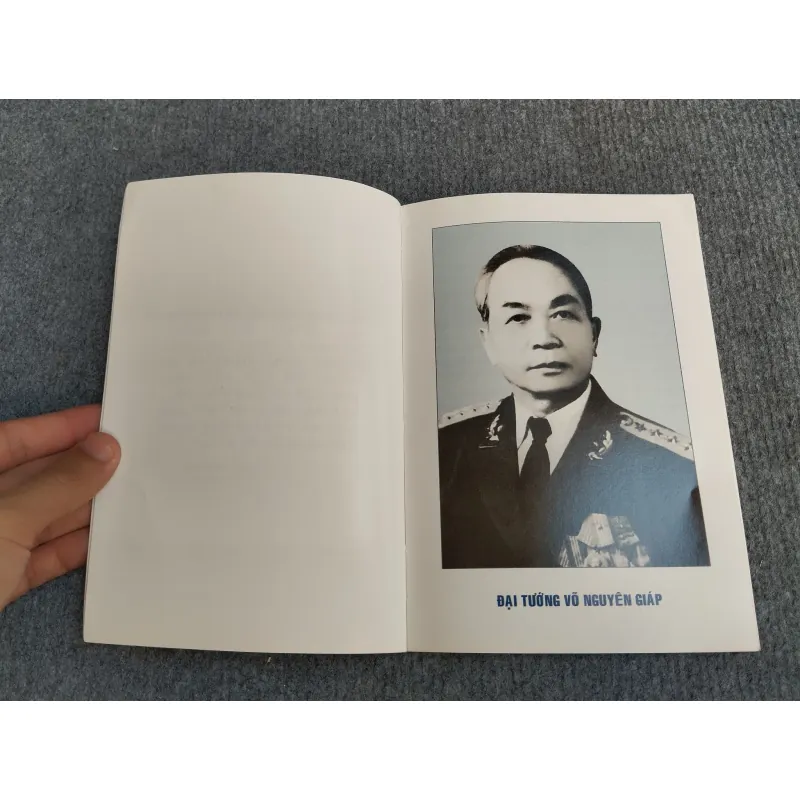 SỔ LƯU NIỆM CÁN BỘ CƠ YẾU MIỀN ĐÔNG NAM BỘ (1948 - 1955) 694806