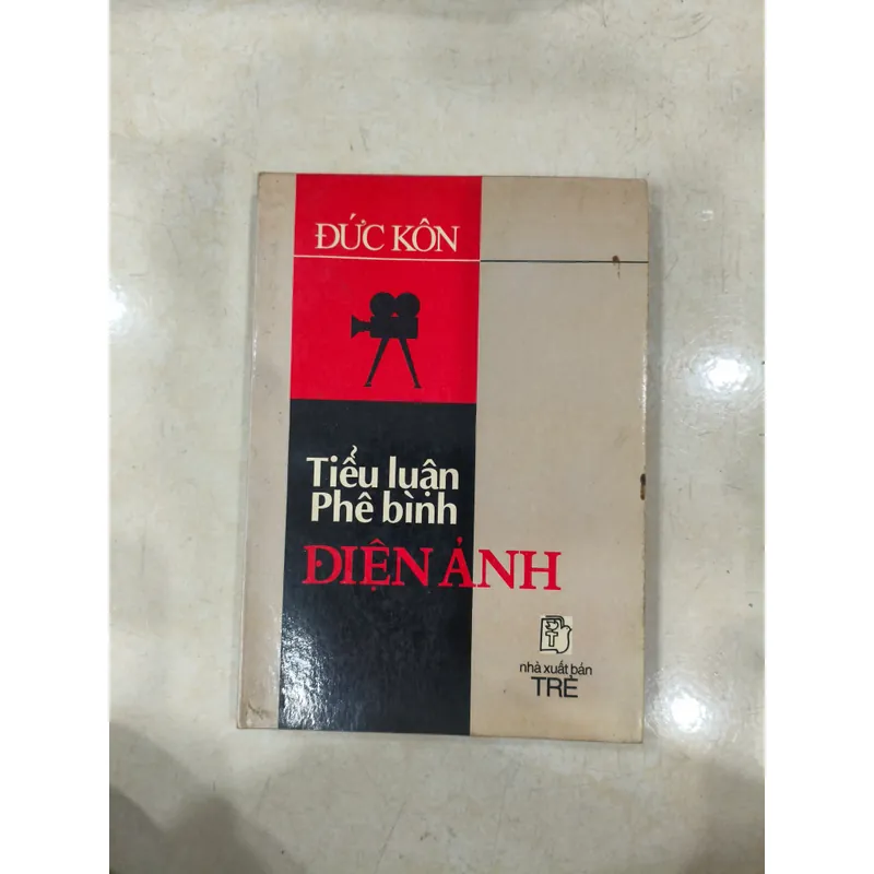 Tiểu luận phê bình điện ảnh 🌱 705454