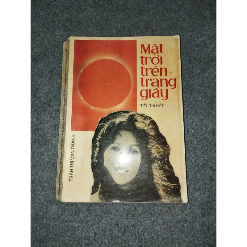 MẶT TRỜI TRÊN TRANG GIẤY - TRẦN THỊ VÂN THANH 588756