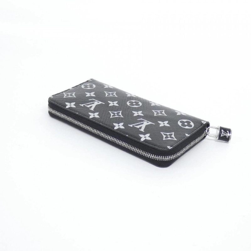 Ví Zippy da kỳ lạ Louis Vuitton N96955 621736