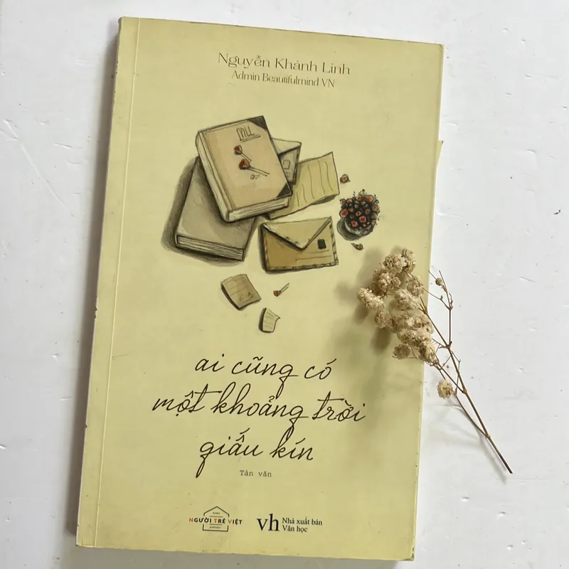 Ai cũng có một khoảng trời giấu kín - Nguyễn Khánh Linh 597354