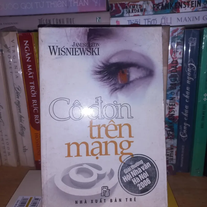 Cô đơn trên mạng  571205