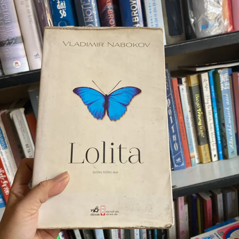 Lolita  bìa mềm  796513