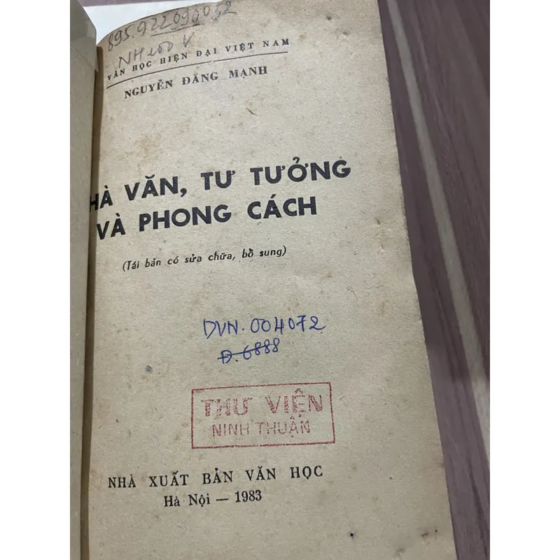 Nhà văn tư tưởng và phong cách - Nguyễn Đăng Mạnh  687502