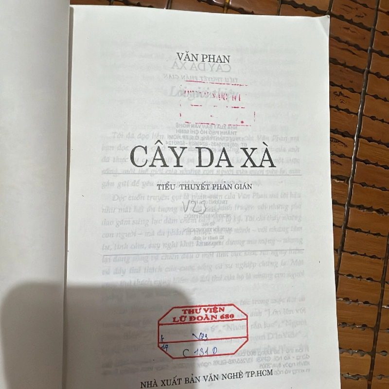 Cây da xà - tiểu thuyết phản gián 464354