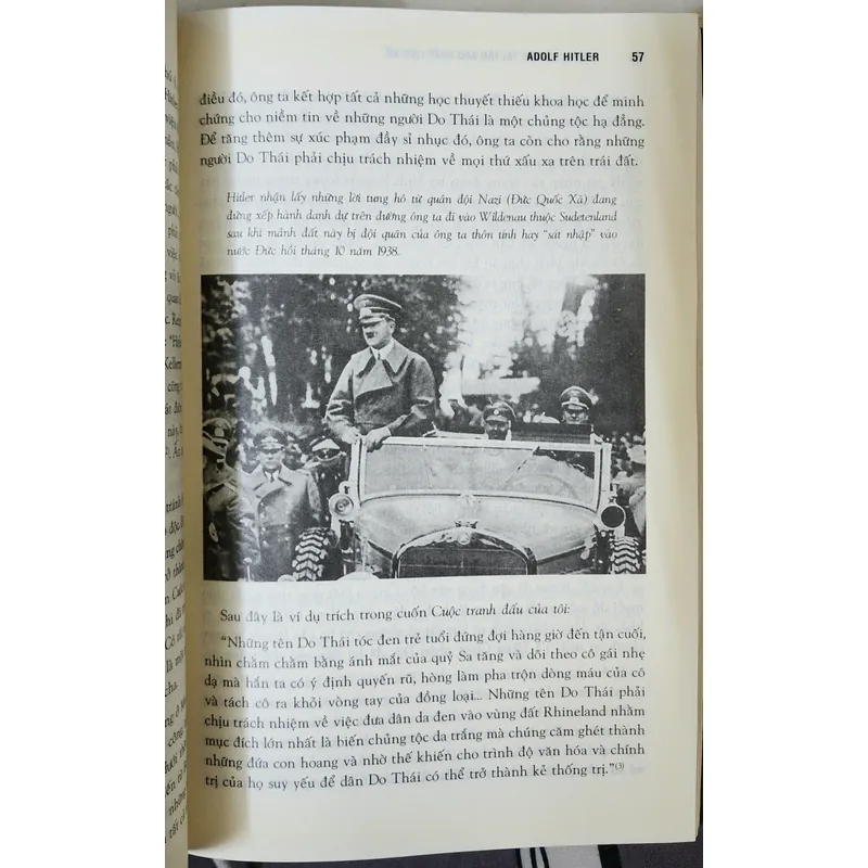 Những kẻ độc tài, tàn bạo nhất lịch sử (NXB Công An Nhân Dân) 720461