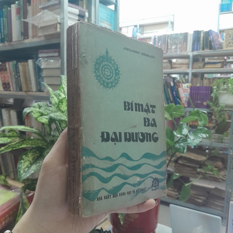 BÍ MẬT BA ĐẠI DƯƠNG - ALECXANĐRƠ KÔNĐRATÔP
 499251