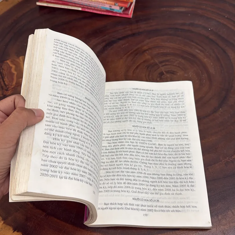 II Sách Hay: Lịch Tiết Khí Với Lễ Tục Dân Gian - Trần Đình Tuấn - 2003 1020096