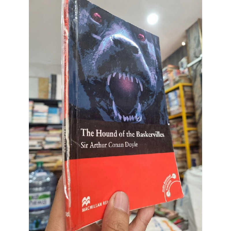 THE HOUND OF THE BASKERVILLES - Sir Arthur Conan Doyle (Macmillan Readers) (Luyện đọc tiếng Anh) 142344