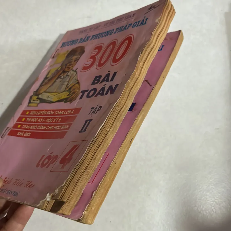 Hướng dẫn phương pháp giải 300 bài toán lớp 4 (2 tập) - 1995s 783153
