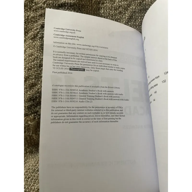 CAMBRIDGE - IELTS ACADEMIC 11- WITH ANSWERS AUTHENTIC PRACTICE TESTS 1007003