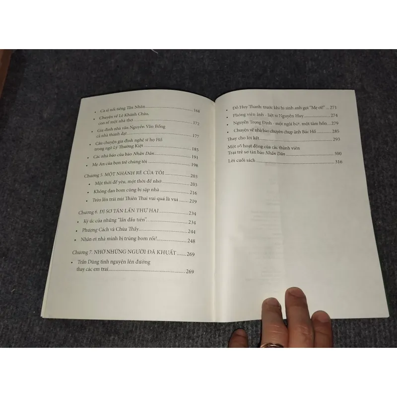 CHÚNG TÔI - MỘT THỜI MŨ RƠM MŨ CỐI 991140