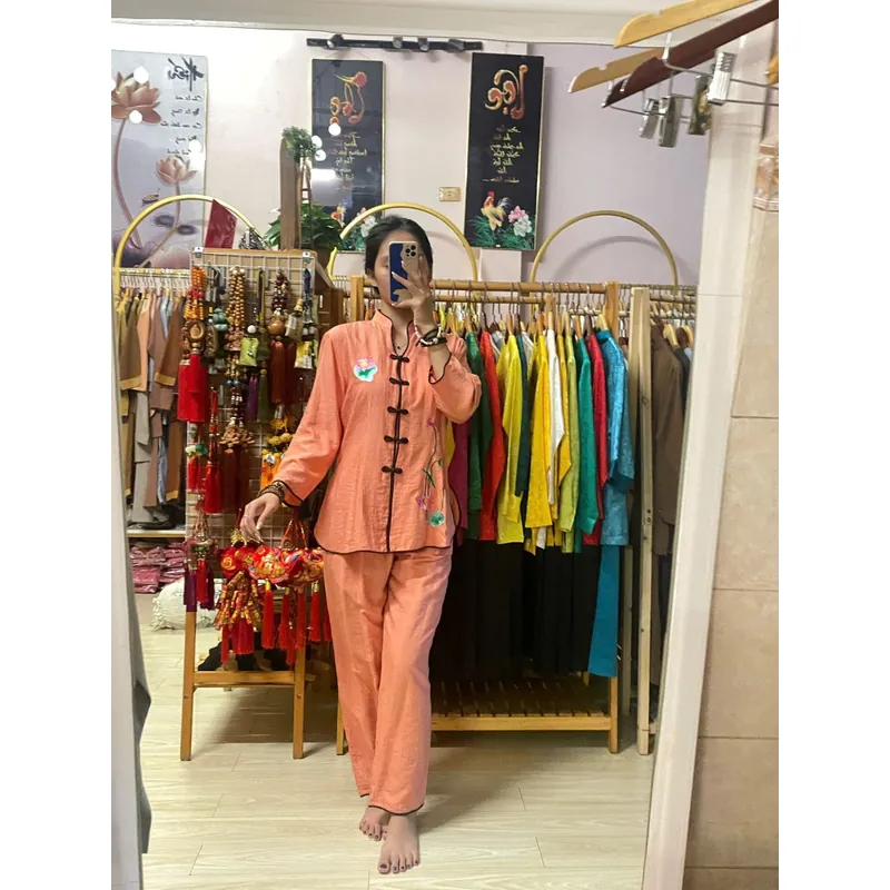 Lễ phục đi chùa 563936