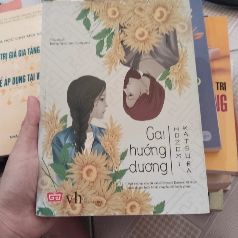 Gái hướng dương  552207