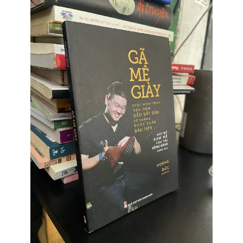 Gã mê giày - Hoàng Đức 575784