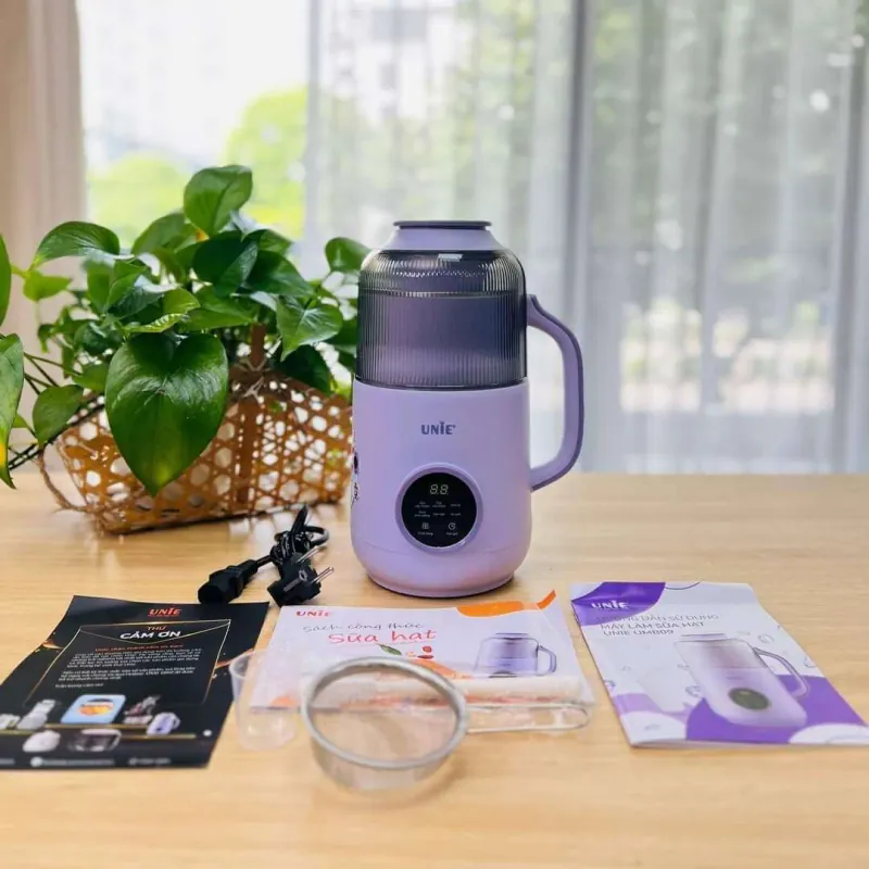 Máy làm sữa hạt UNIE UMB09, dung tích 800ml, nắp chụp chống ồn, 6 chức năng xay nấu 798222