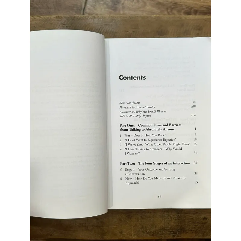 How to Talk to Absolutely Anyone: Confident communication in every situation - Mark Rhodes 734902