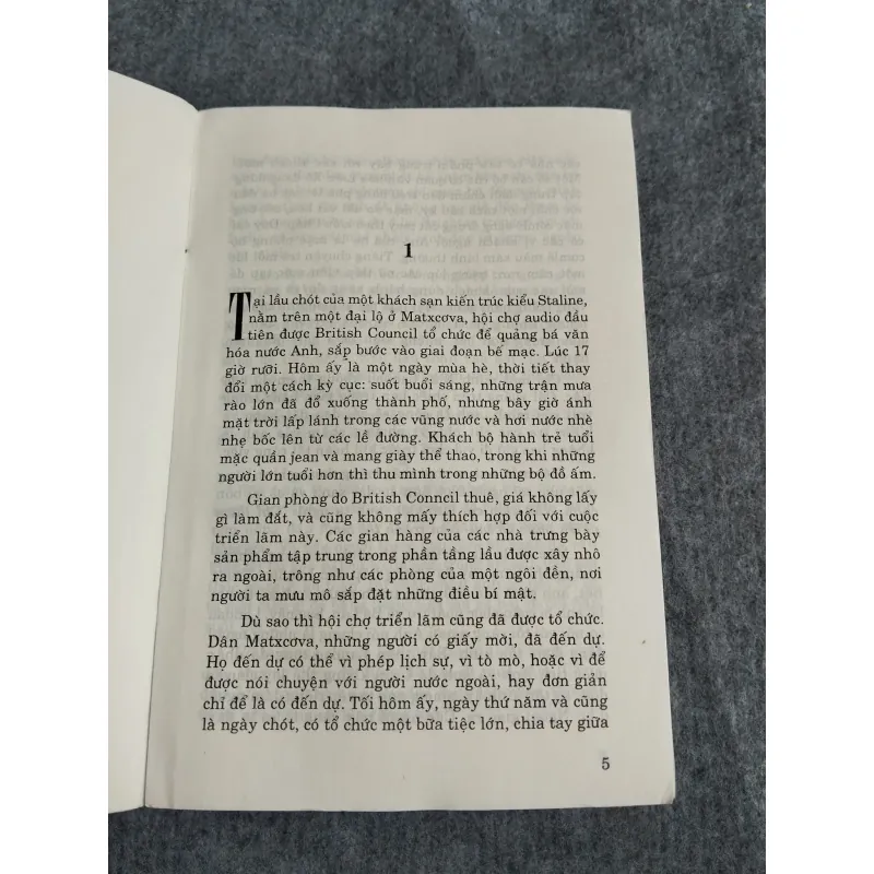ĐỢI CHỜ - JOHN LE CARRÉ 574637