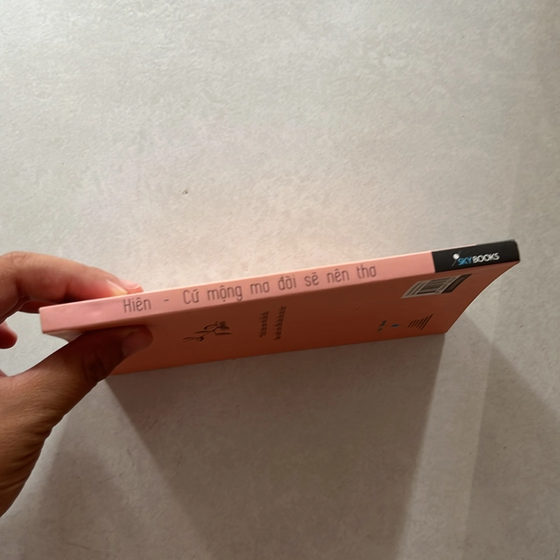 Cứ mơ mộng đời sẽ nên thơ — Hiên 499647