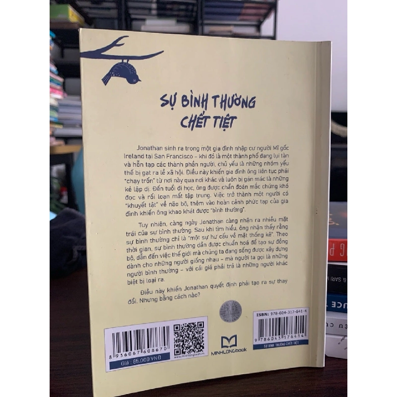 Sự bình thường chết tiệt -Jonathan Mooney 787729
