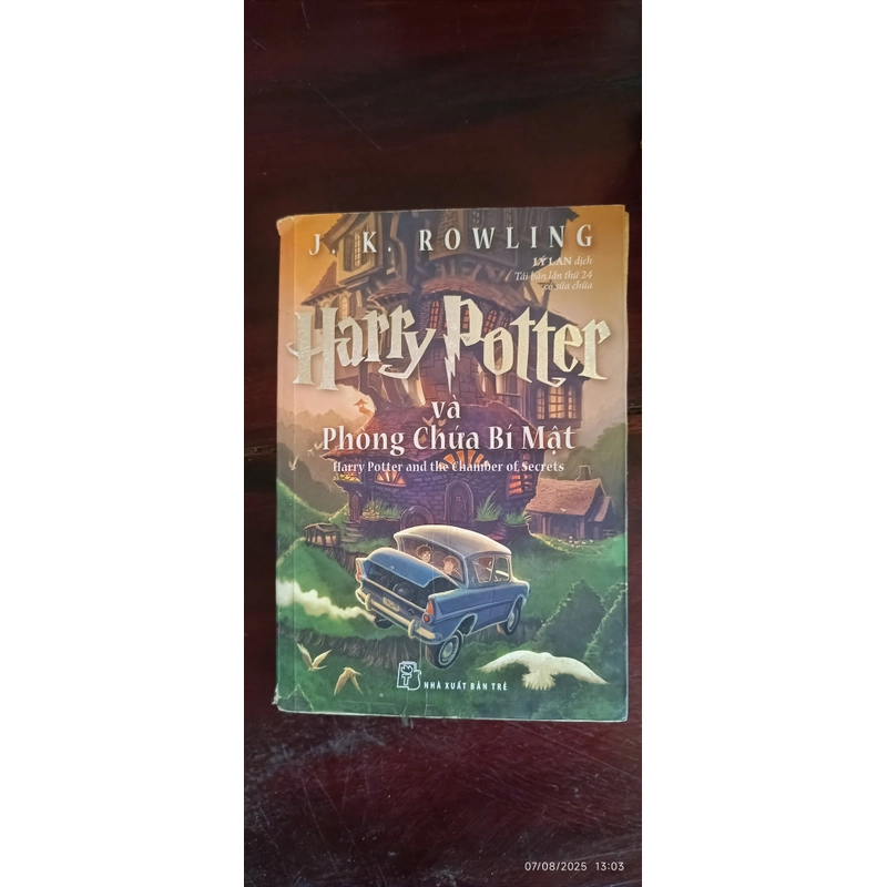 Harry Potter và Phòng Chứa Bí Mật tập 2 bìa lâu đài 499495