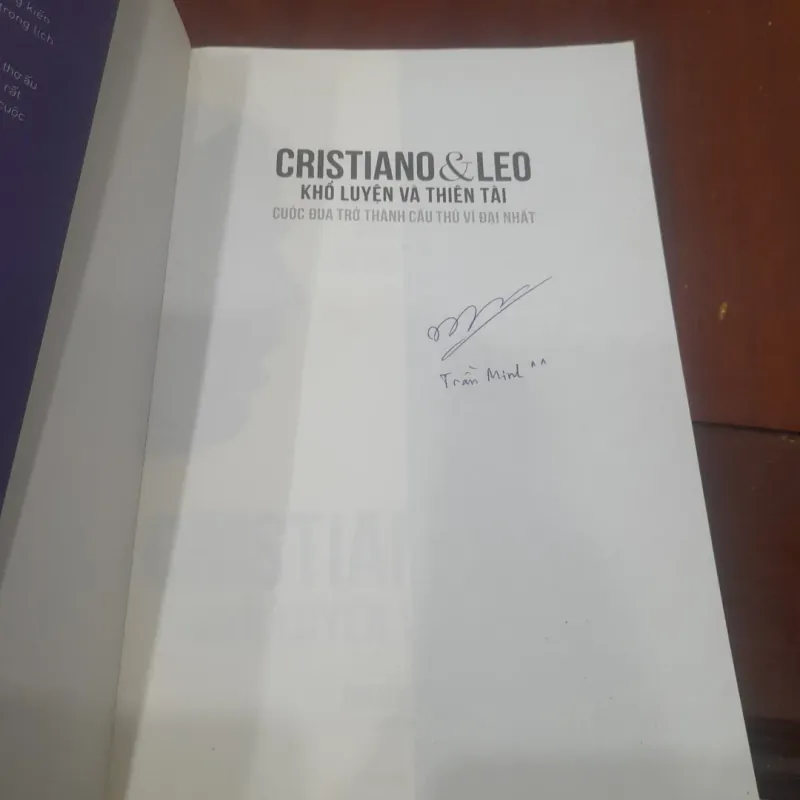 CRISTIANO & LEO, Khổ luyện và Thiên tài - Cuộc đua thành cầu thủ vĩ đại nhất 753744