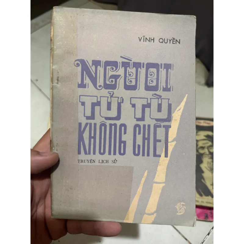 Người tử tù không chết - sách tình báo hay  1010975