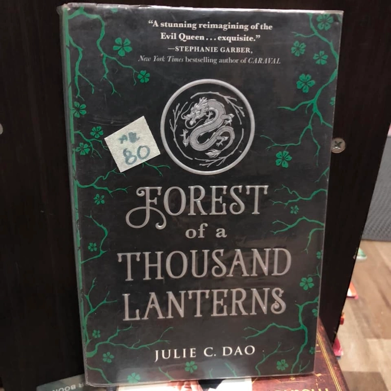 Forest of a thousand lanterns - Julie C. Dao 198913