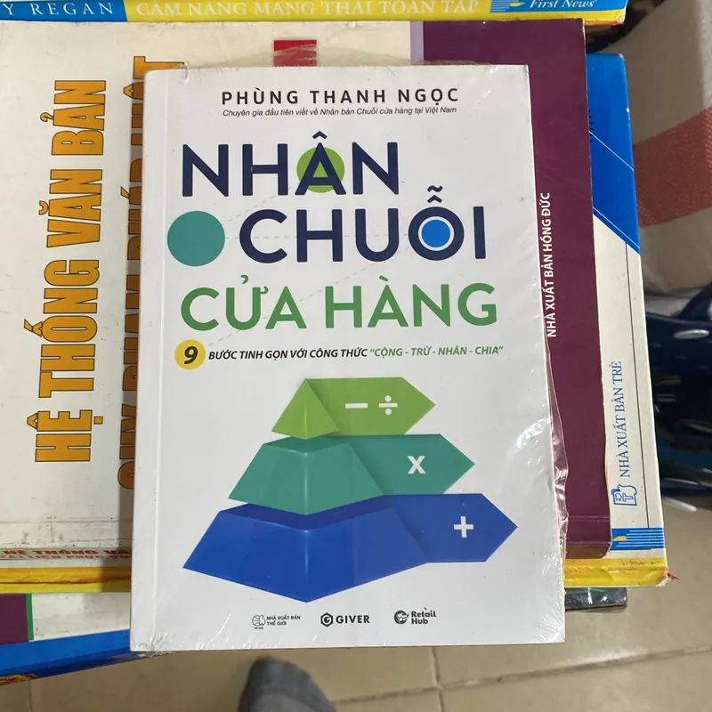 Nhân chuỗi cửa hàng  573599