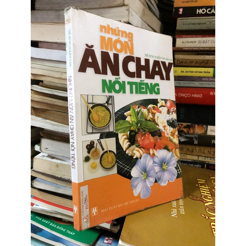 Sách Những món ăn chay nổi tiếng Thế Hùng (N.Kiến Văn) biên soạn 306652