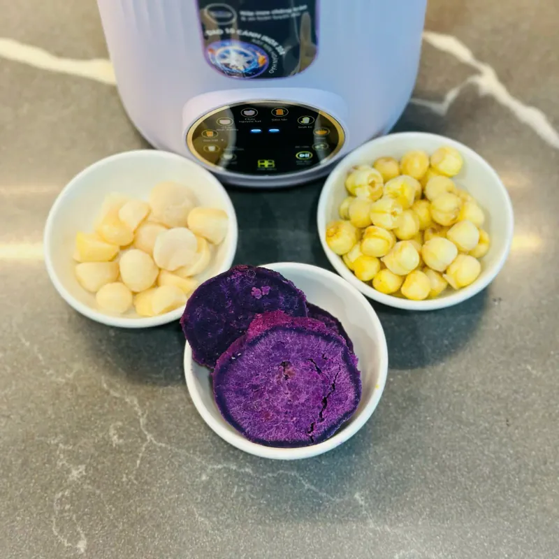 Máy làm sữa hạt UNIE UMB10 dung tích 1L, 8 chức năng xay nấu 798091