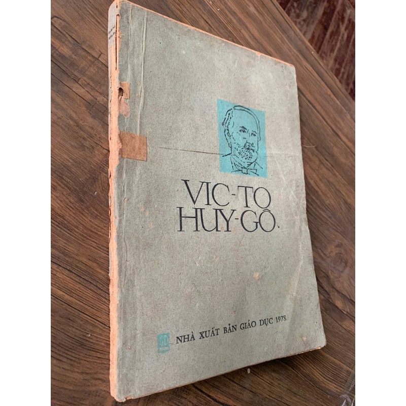 Vic-to Huy-go (Victor Hugo) _ 1378 536404