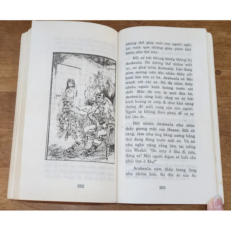 ARABELLA CON GÁI TÊN CƯỚP BIỂN - nhà văn Aino Pervik 753700