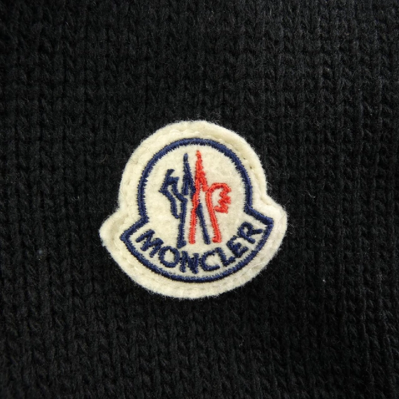 Áo khoác lông vũ MONCLER 640555